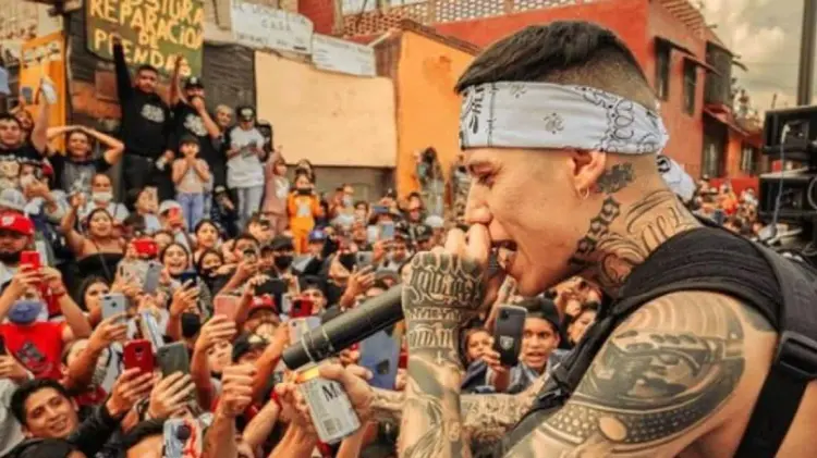 Santa Fe Klan: Del barrio a los grandes escenarios 