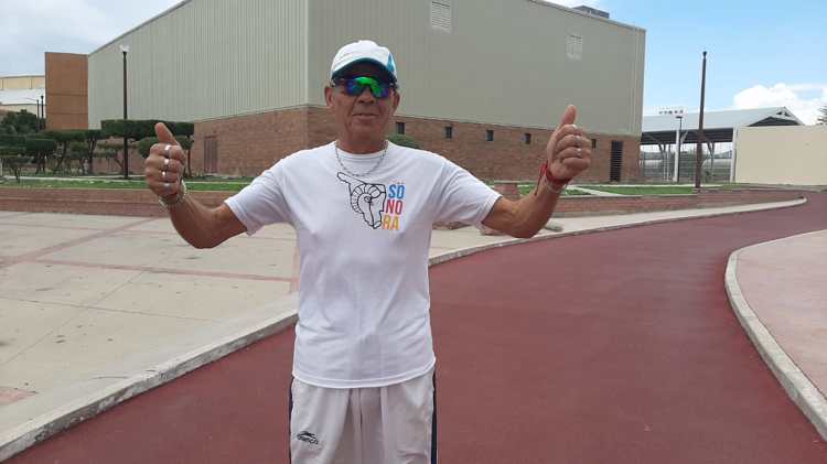 Marco León, ultramaratonista sonorense desde los 16 años