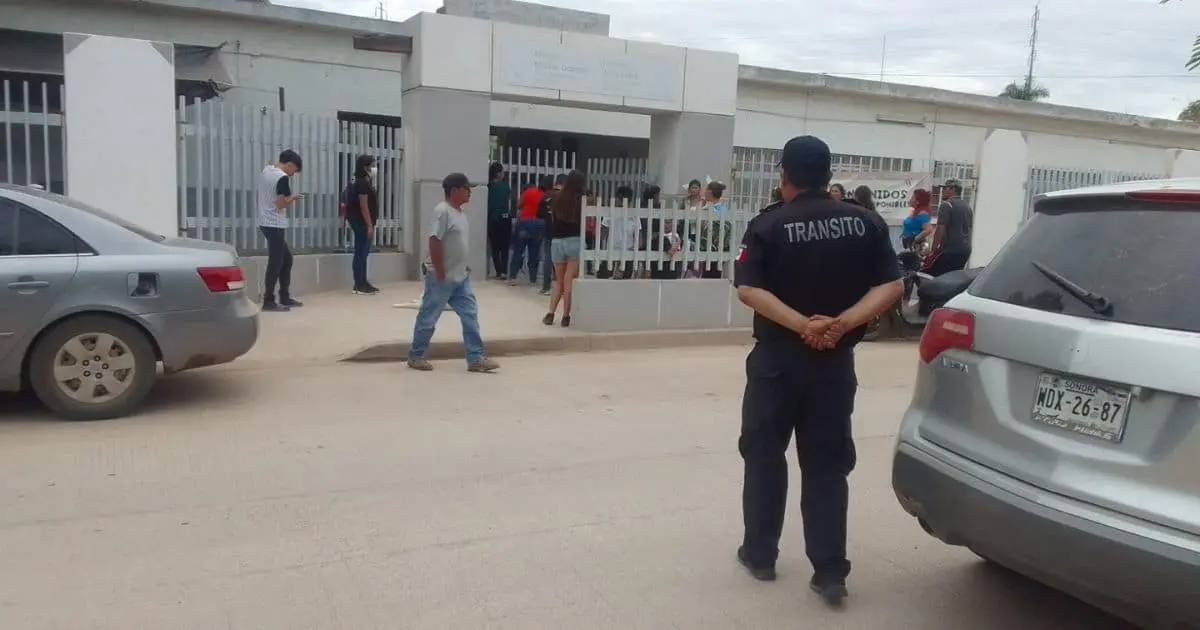 Apoyarán seguridad vial en escuelas de Empalme con elementos DARE