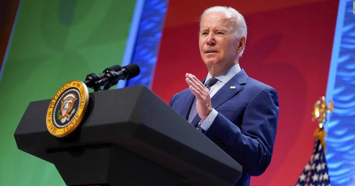 Presenta Biden declaración de derechos de la IA