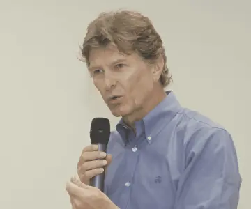 El futuro está en las energías renovables: Enrique de la Madrid
