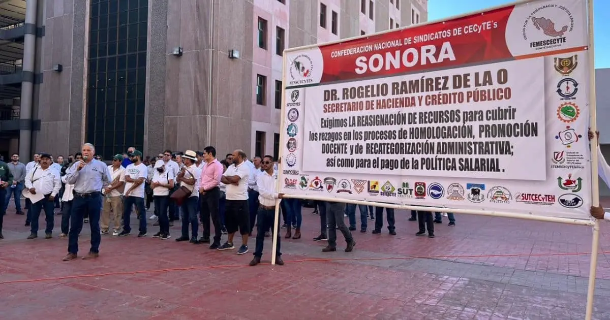 Alumnos del Cecytes se quedan sin clases por paro de labores