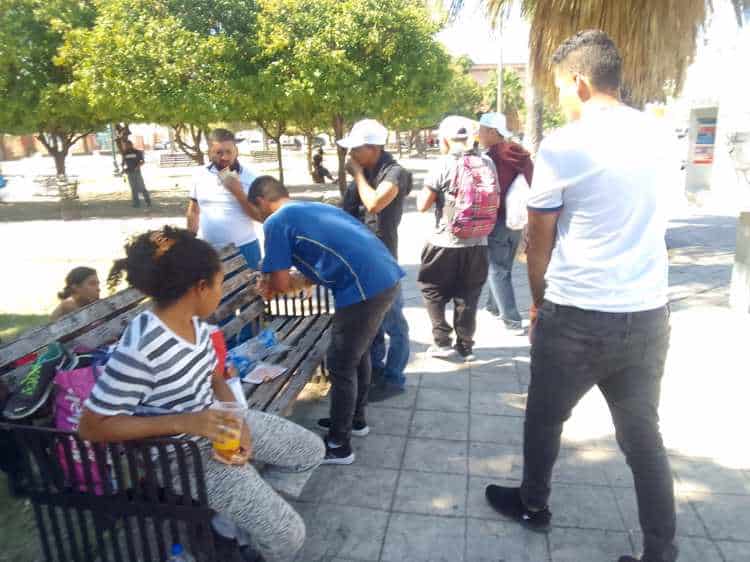 Migrantes venezolanos esperan por apoyo en Hermosillo