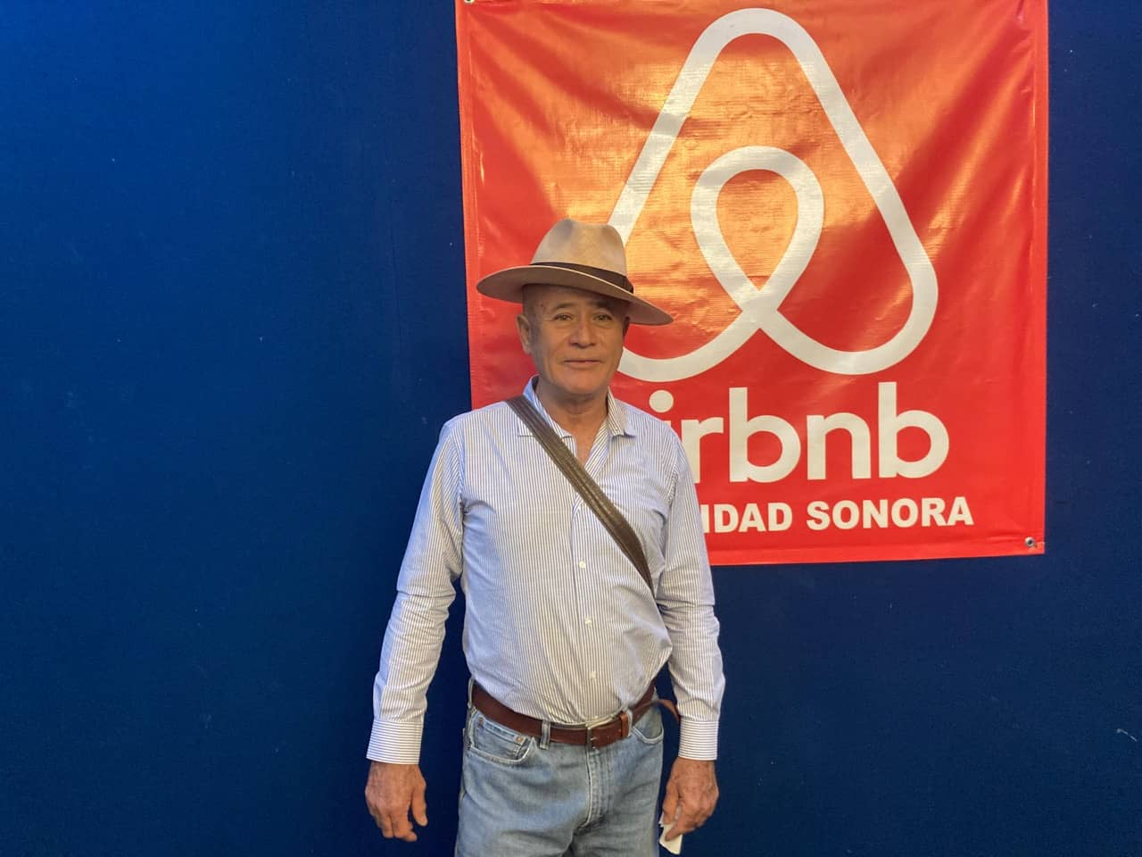 Celebran reunión informativa anfitriones de Airbnb