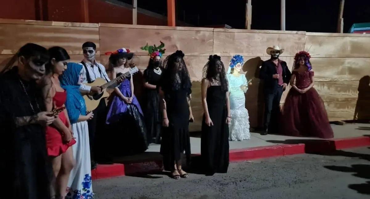Navojoenses buscan romper Récord Guinness caracterizados de calaveras