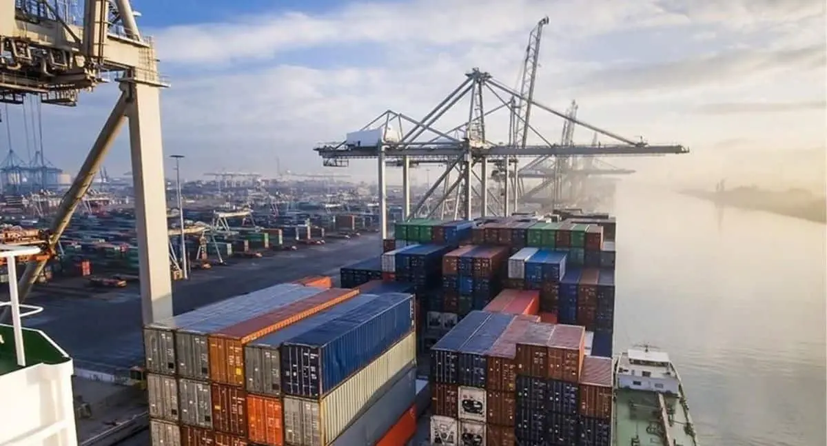 Exportaciones mexicanas retroceden 4.2% en octubre de 2022