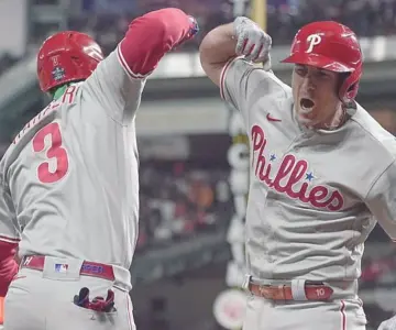 Filadelfia se lleva el primero de la Serie Mundial contra Houston