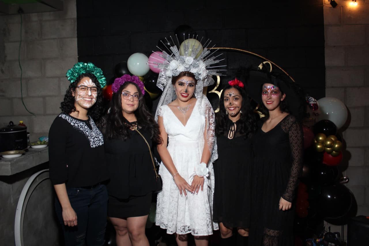 Como Catrinas despiden a Gina
