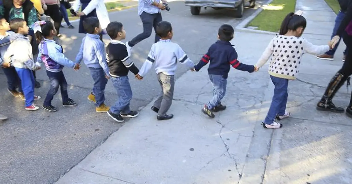 Hay 48 niños y adolescentes susceptibles a adopción en Sonora