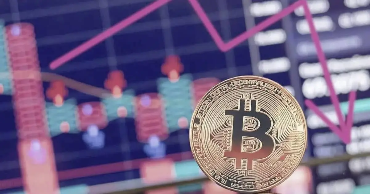 Bitcoin toca mínimo histórico nuevamente por debajo de los 17 mil dólares
