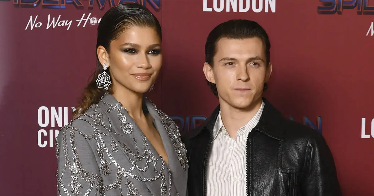 Tom Holland regala preciada argolla a Zendaya