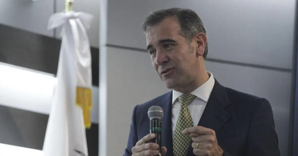 Realizan cuenta regresiva de los días que le quedan a Córdova en el INE