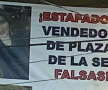 Denuncian públicamente a presunta vendedora de plazas de la SEC