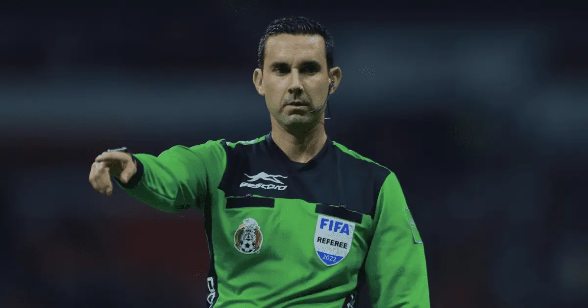 Árbitros mexicanos que participarán en el Mundial Qatar 2022