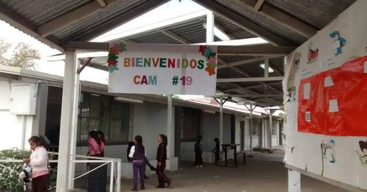 Jóvenes de CAM inician colecta de ropa y calzado