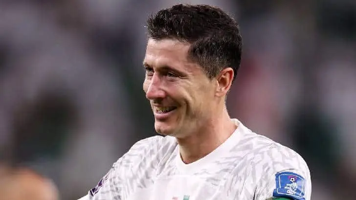 Polonia lidera el Grupo C tras superar a Arabia Saudita