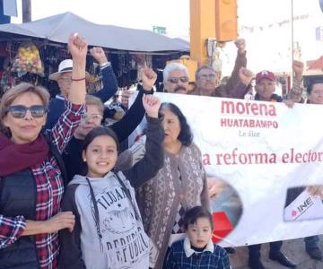 Huatabampenses se suman a marcha a favor de la 4T