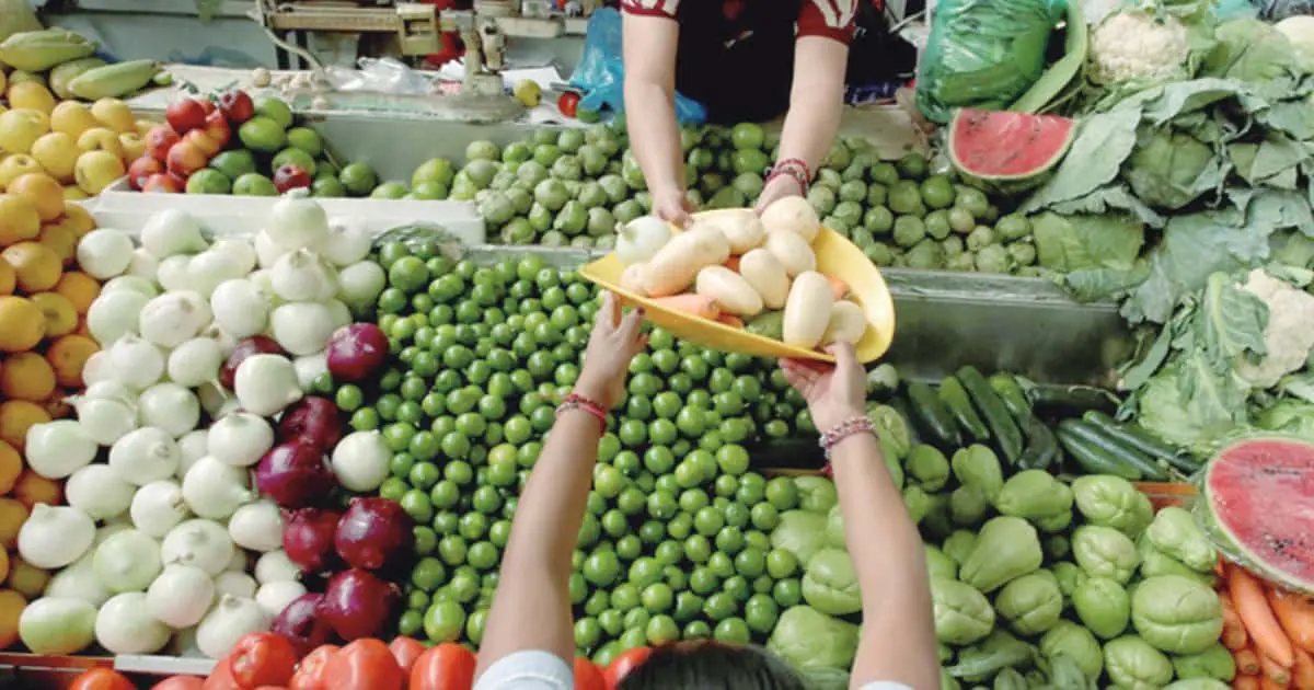 Inflación repunta a 7.8% a unos días de Navidad