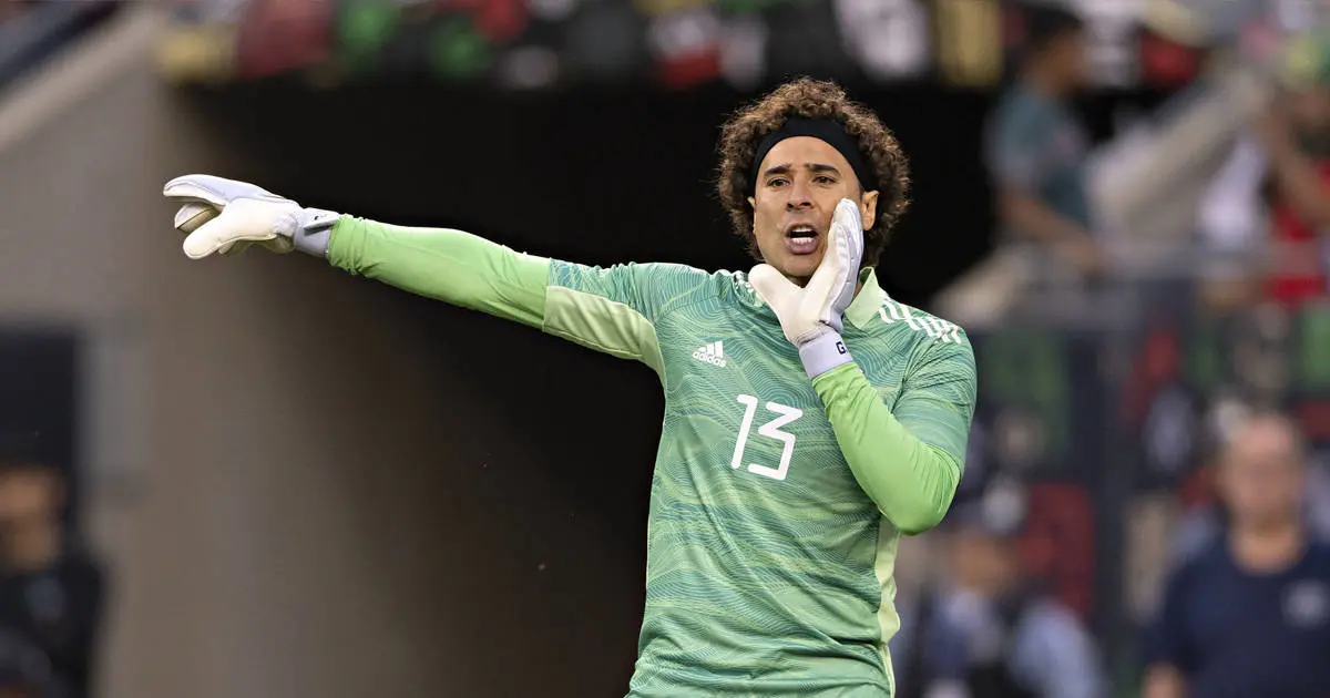 El detalle del uniforme de Memo Ochoa que nadie dejó pasar