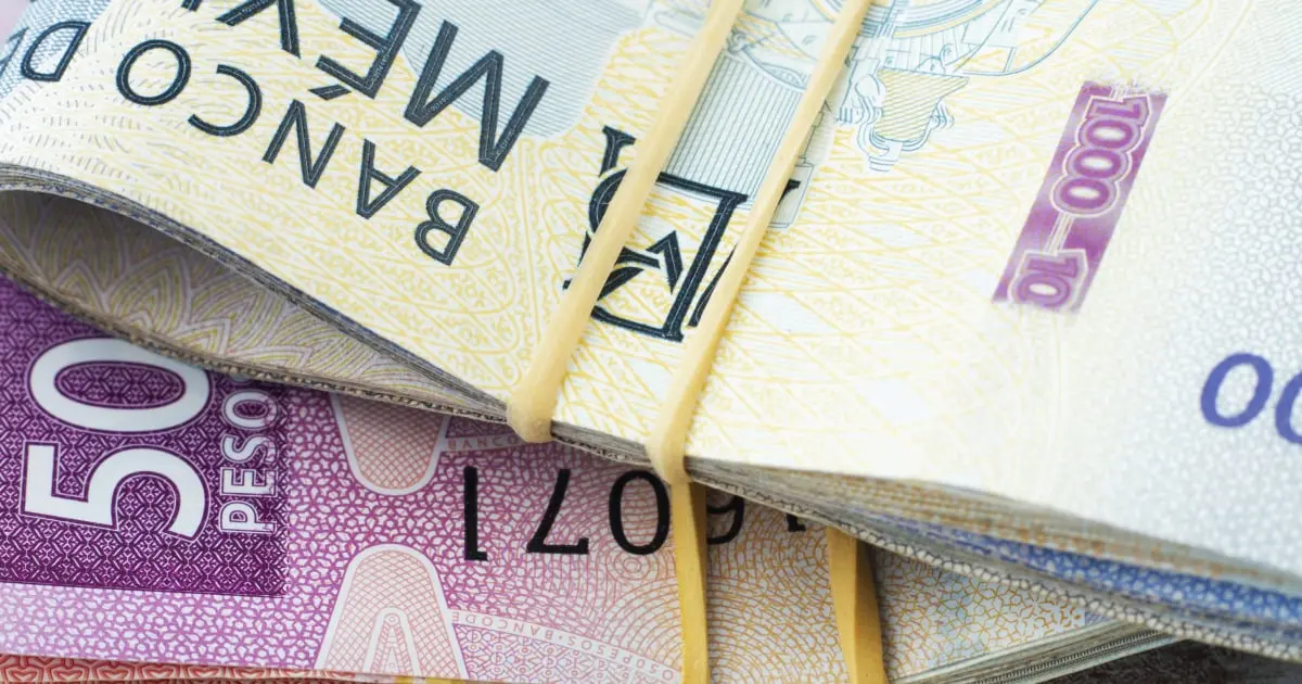 Acuerdan subir 20% salario mínimo en 2023