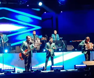 Sonorenses bailaron toda la noche al ritmo de Los Ángeles Azules