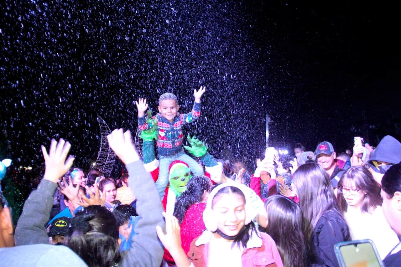 Brilla el espíritu navideño