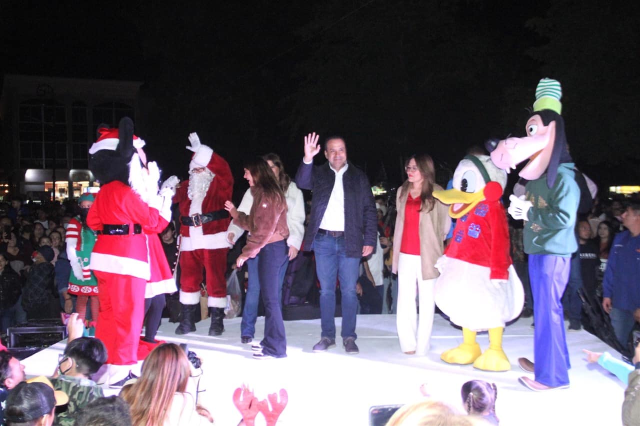 Brilla el espíritu navideño