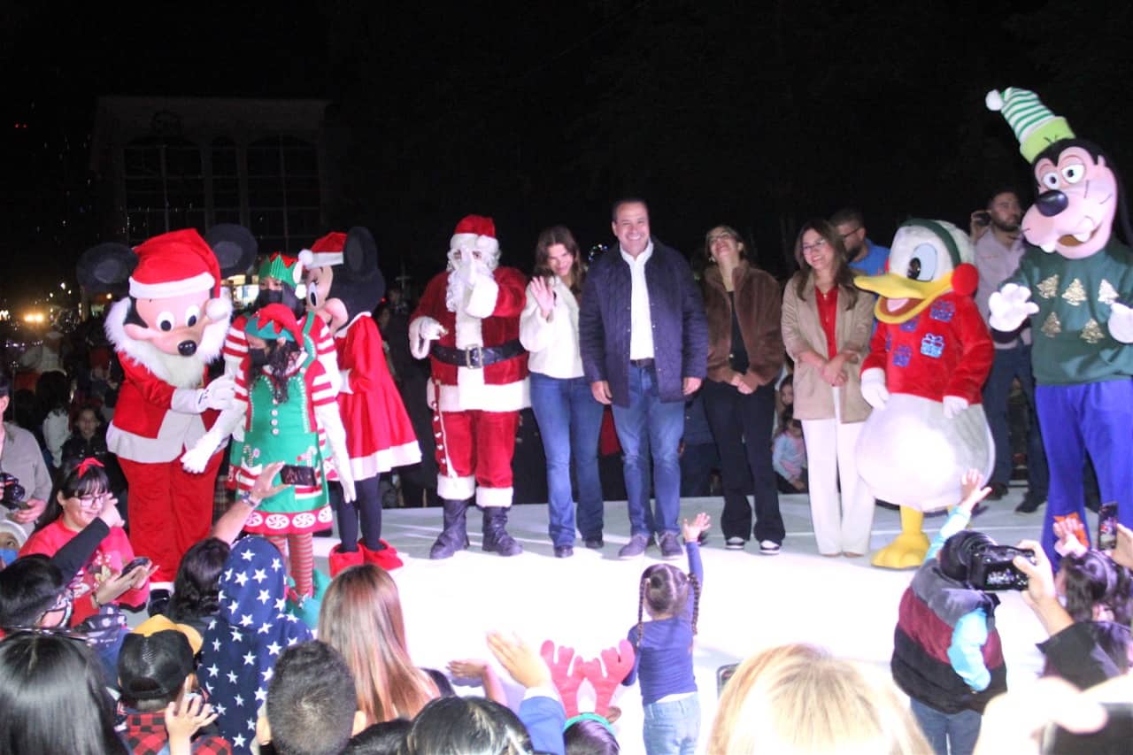 Brilla el espíritu navideño