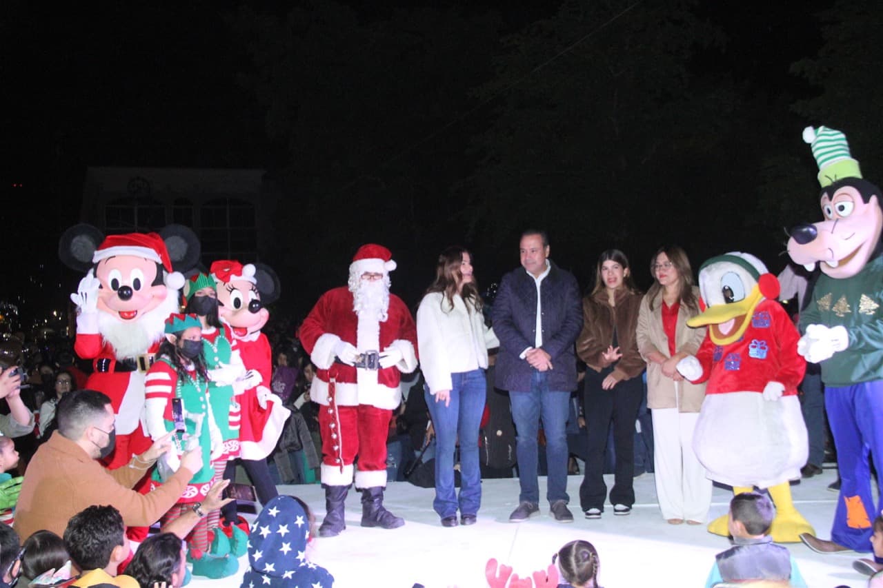 Brilla el espíritu navideño