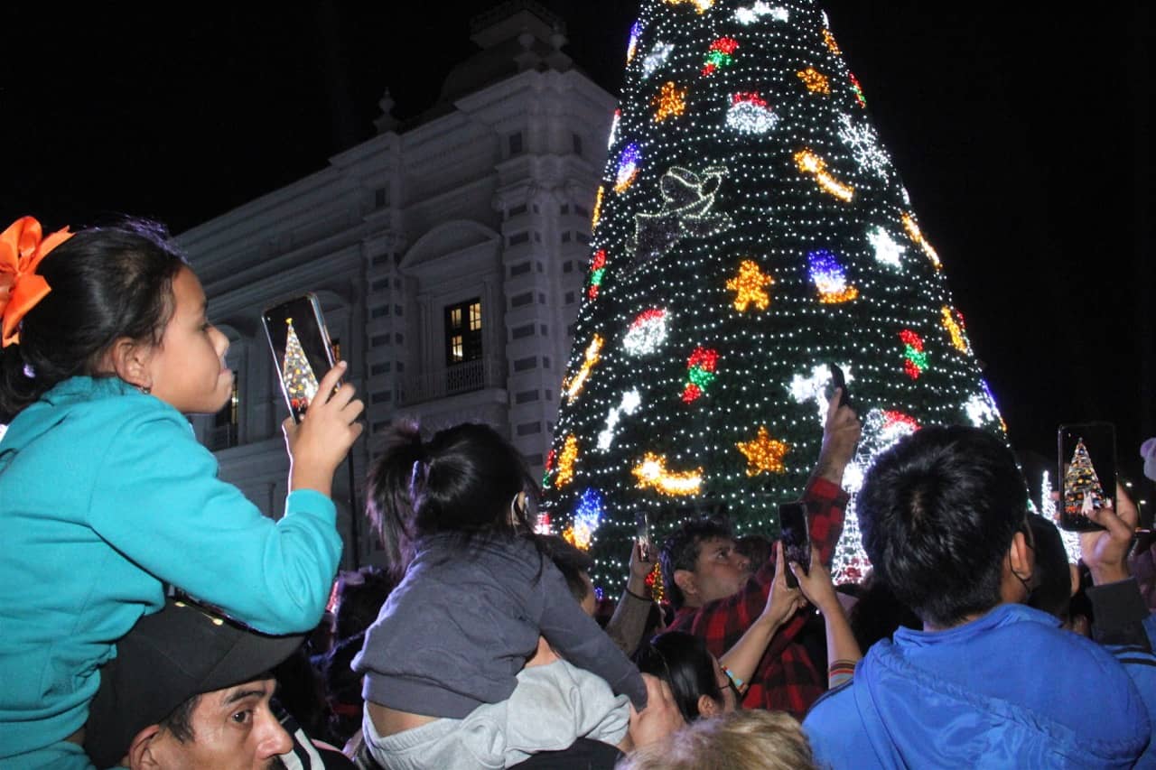 Brilla el espíritu navideño