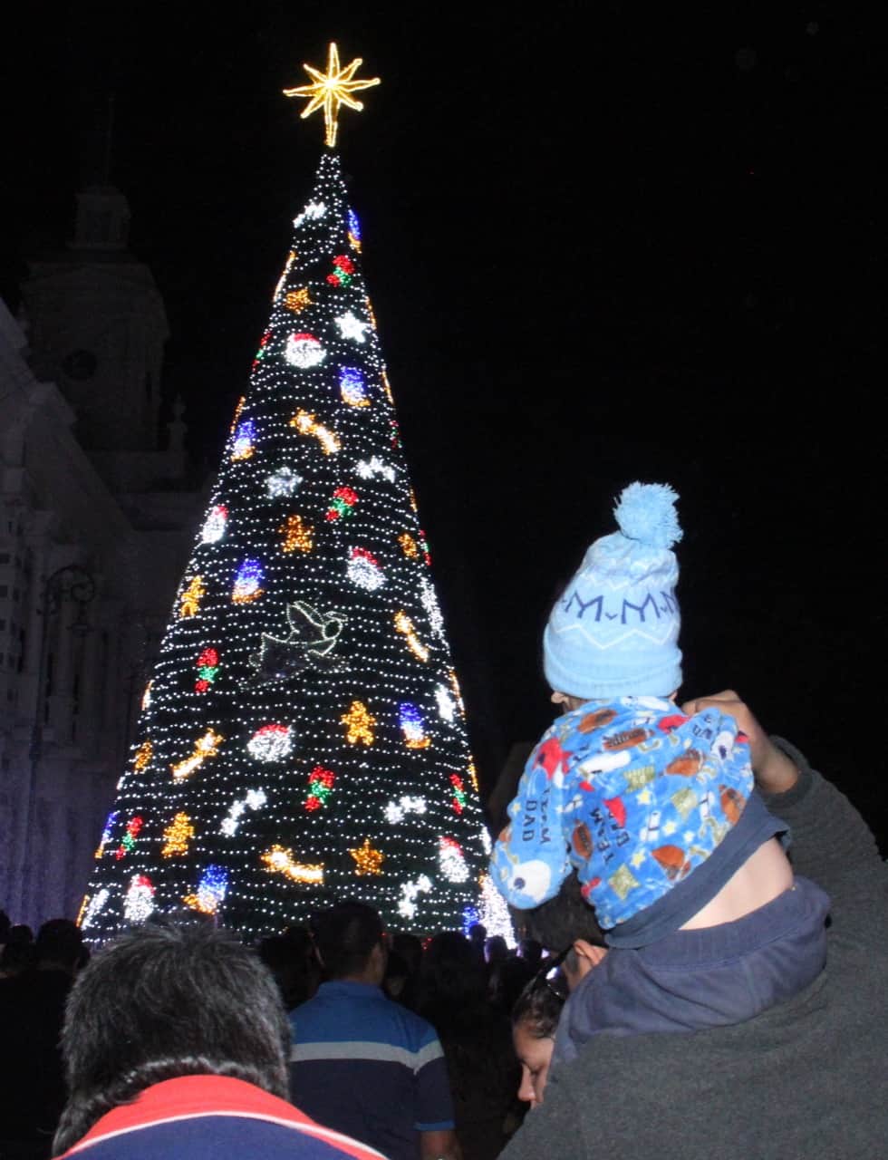 Brilla el espíritu navideño