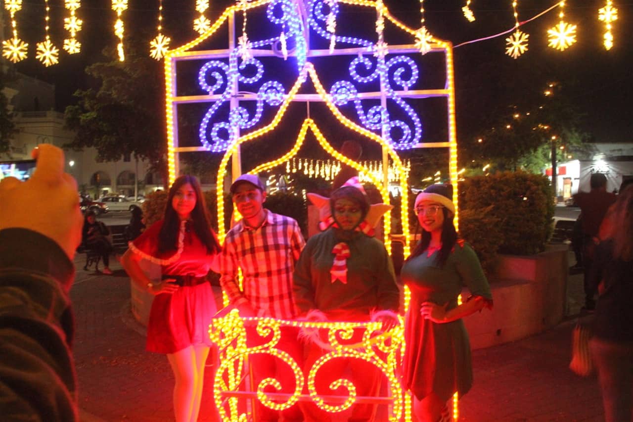Brilla el espíritu navideño