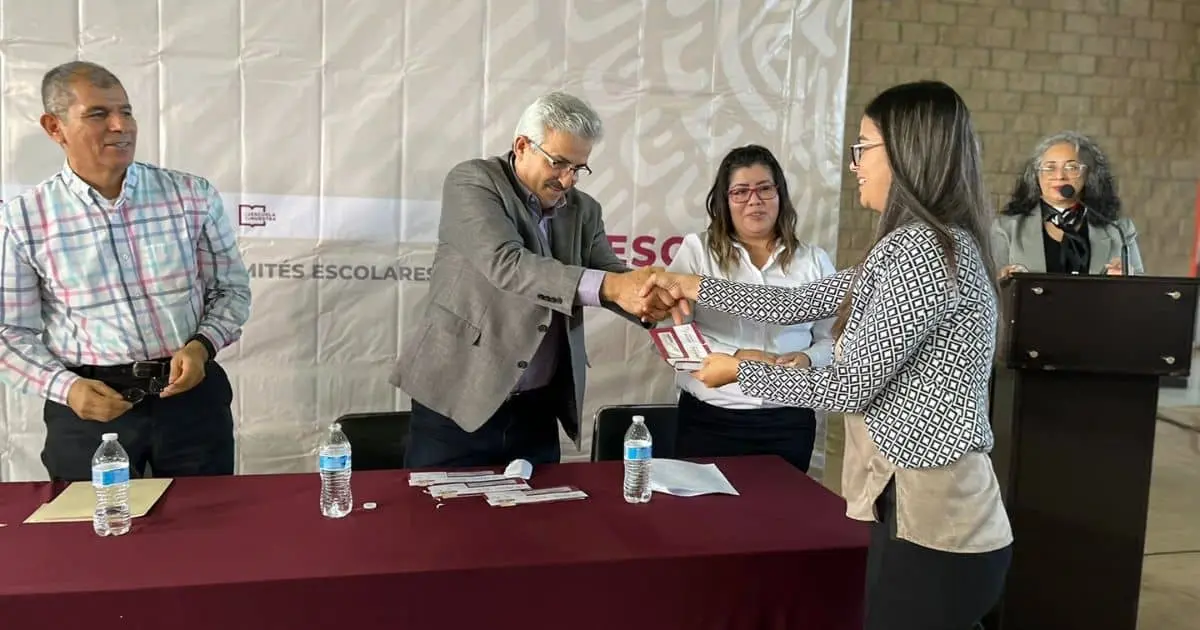 La Escuela es Nuestra: entregan 400 apoyos a planteles de Sonora