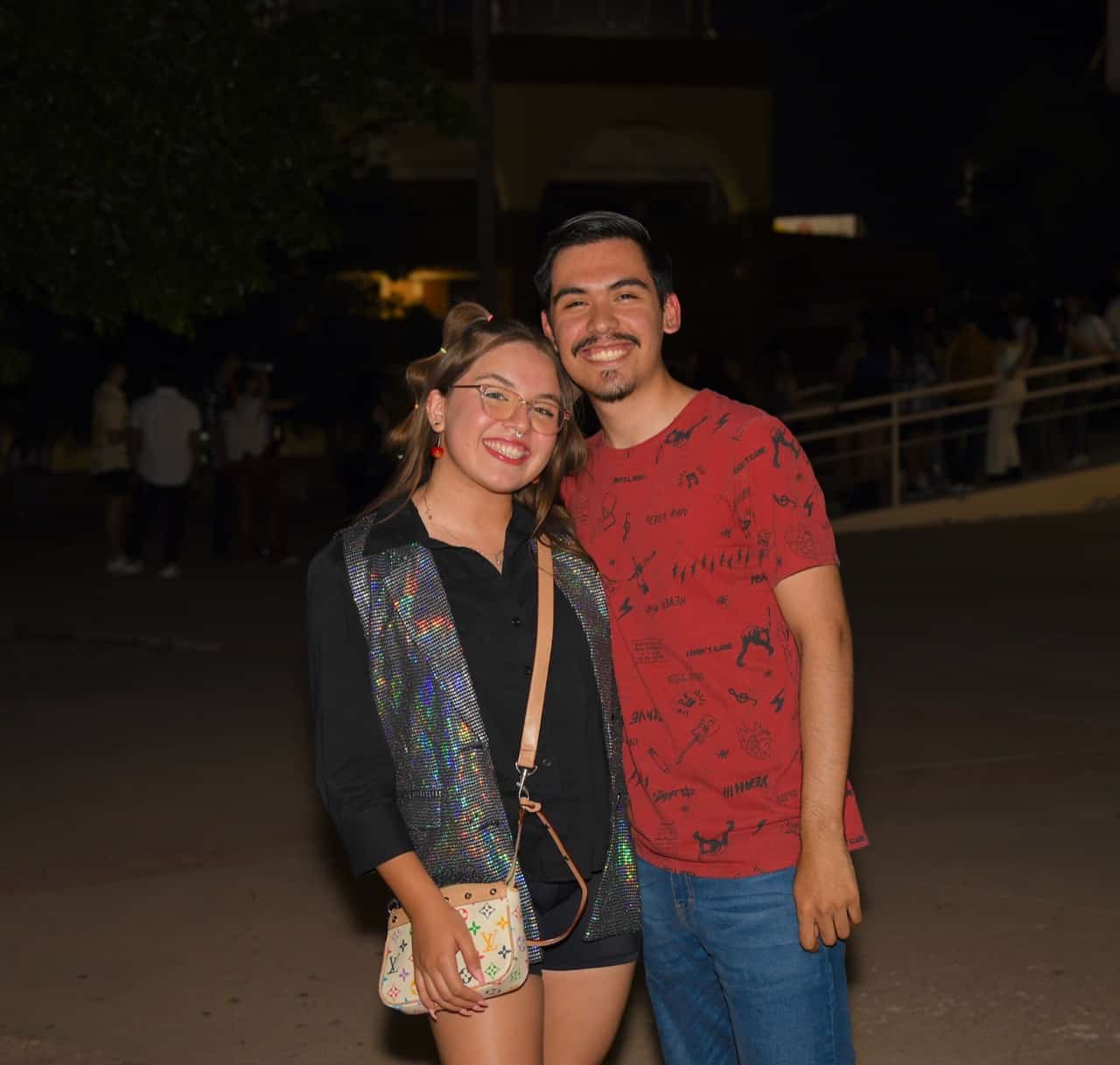 Se rehusaron a dejar de cantar