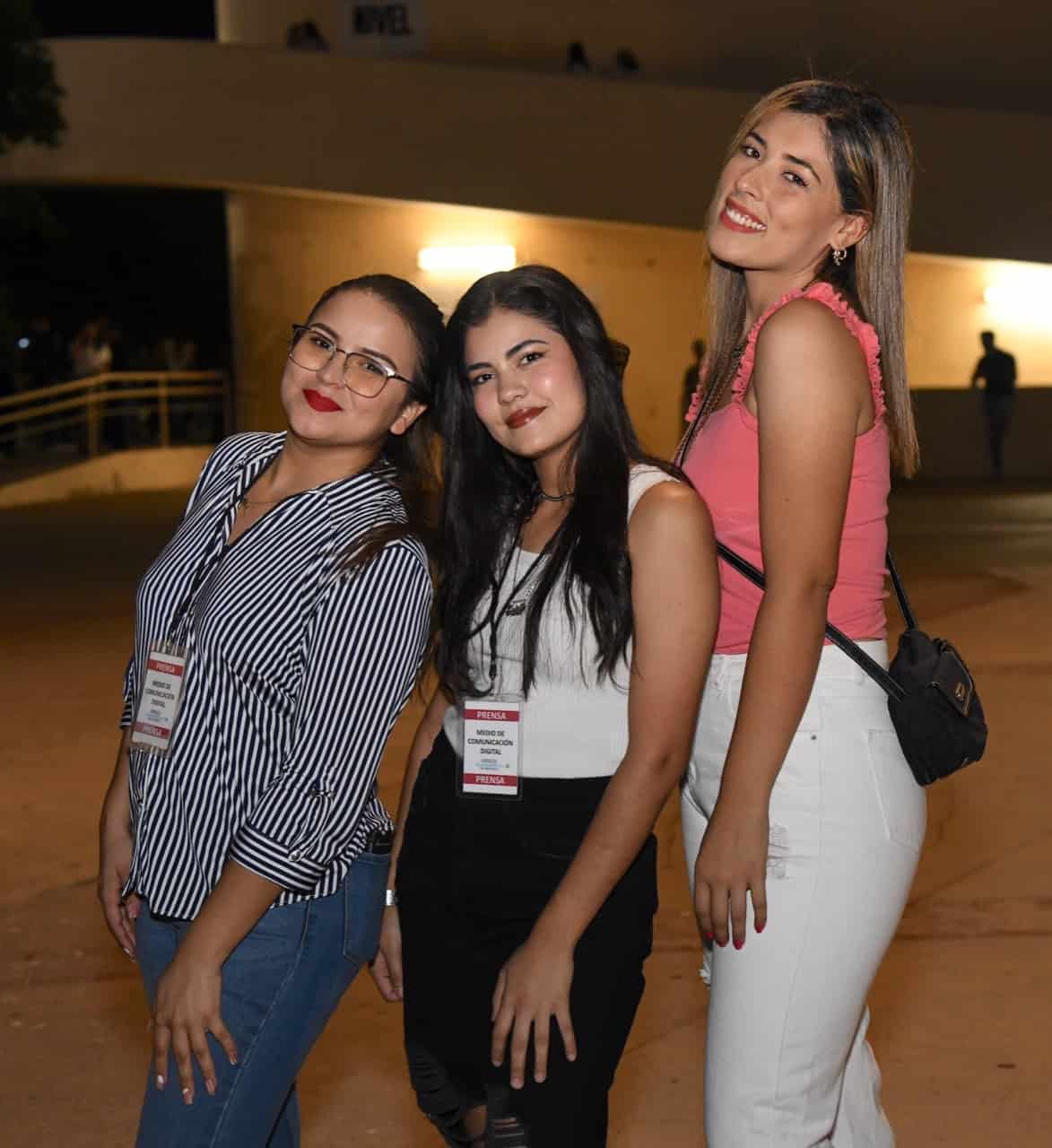 Se rehusaron a dejar de cantar