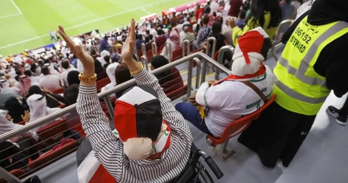 Mexicanos fingen discapacidad para tener mejor vista en el mundial