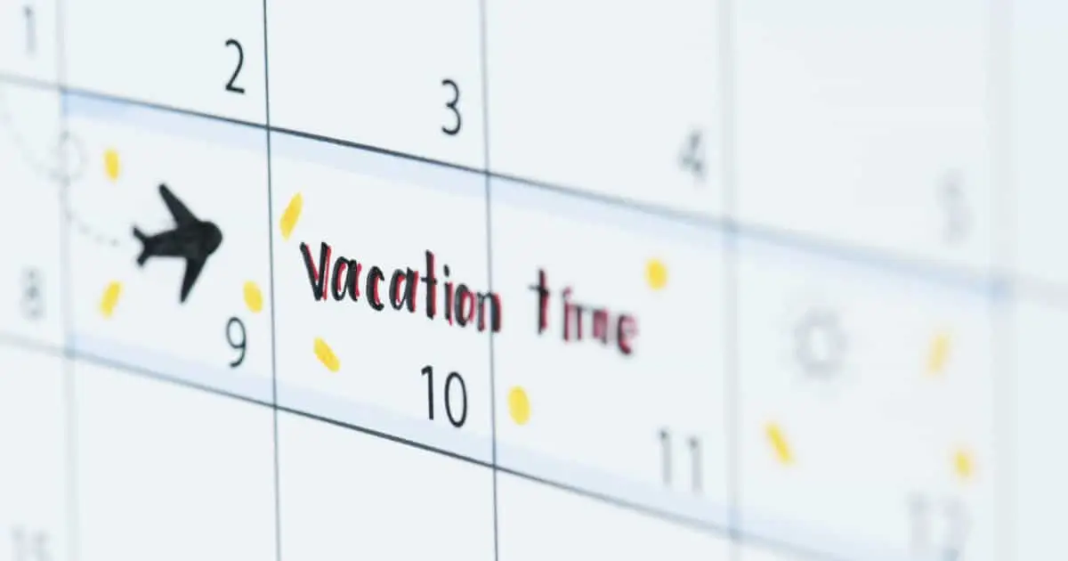 Diputados regresan minuta con 12 días corridos de vacaciones dignas