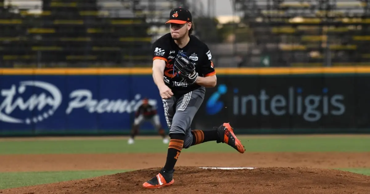 Victoria 2x1 de Naranjeros de Hermosillo en Guasave
