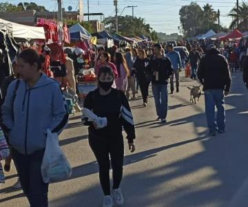 Hermosillenses llenan de vida el Tianguis de Los Olivos
