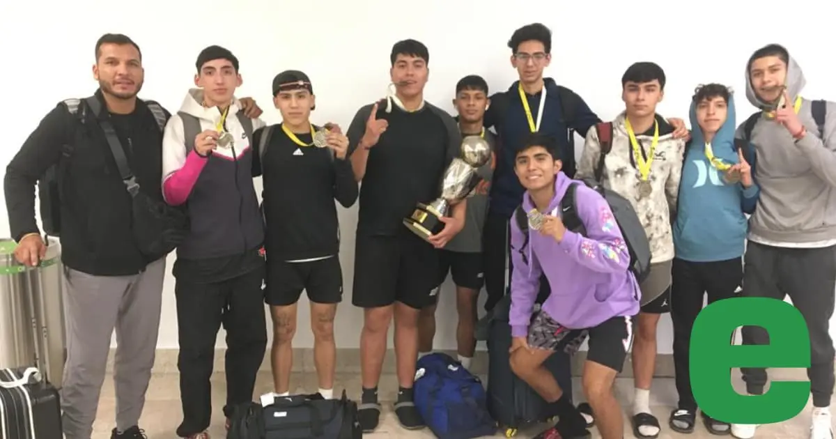 Los Compadres regresan a casa con trofeo nacional e invictos
