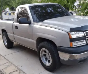 Roban camioneta a estadounidense que visitó Guaymas; piden apoyo