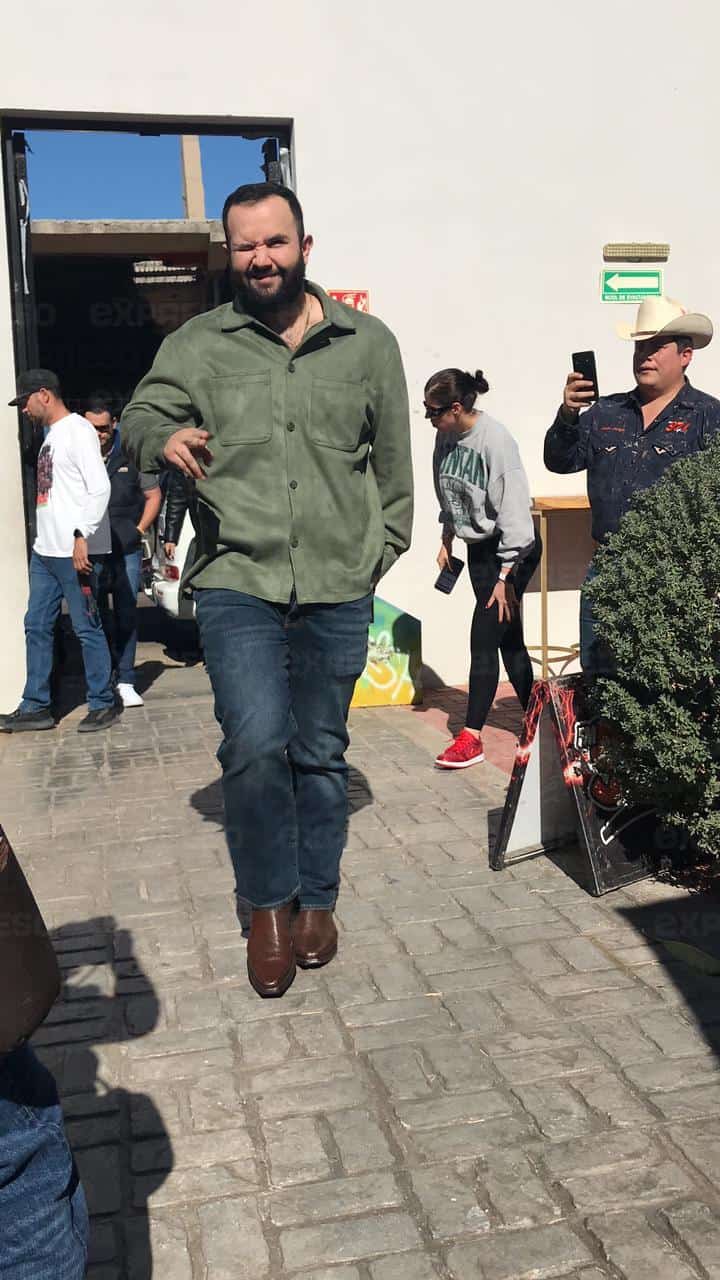 Carín León presenta su nuevo álbum Cura Local en Hermosillo