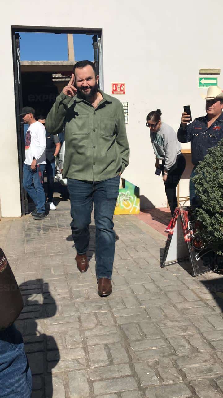 Carín León presenta su nuevo álbum Cura Local en Hermosillo
