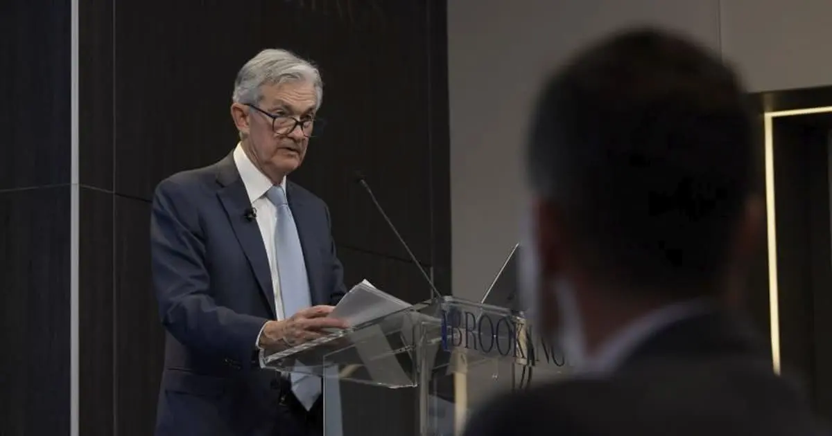 Fed eleva su tasa de interés en EU hasta un nivel de 15 años