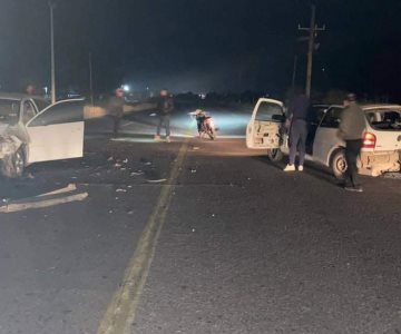 Aparatoso choque deja cuantiosos daños en la carretera Etchojoa-Huatabampo