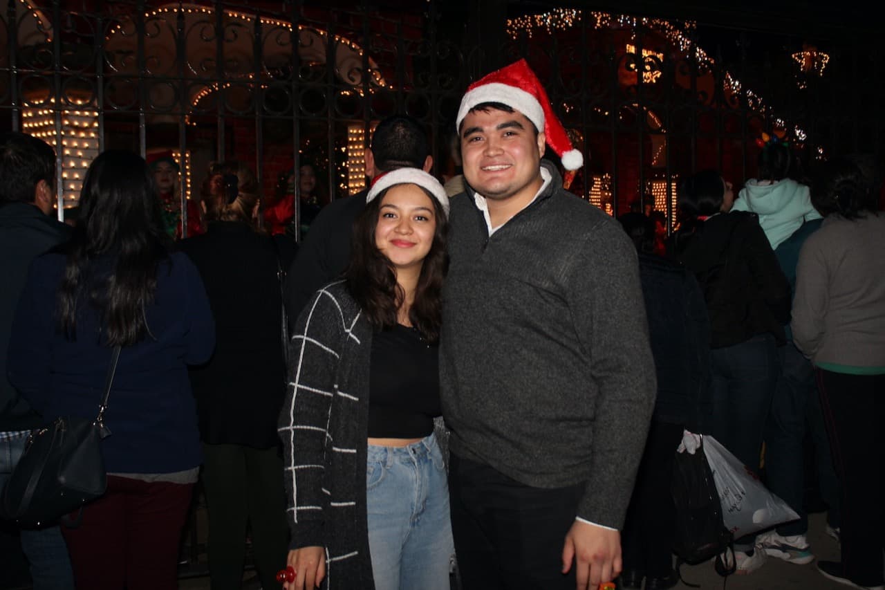 Encienden su espíritu navideño