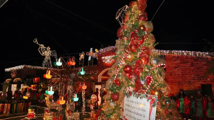 show de luces de la Casa de Santa. (Foto: Especial / EXPRESO)