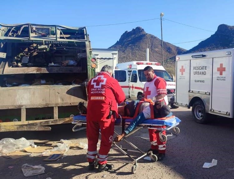 Hombre queda prensado dentro de un camión de basura; se quedó dormido