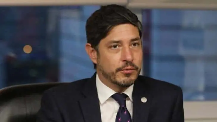 Perú da 72 horas a Embajador de México para abandonar país