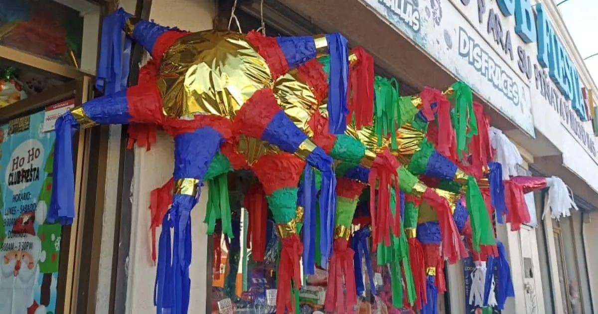 Venta de piñatas aumenta en diciembre